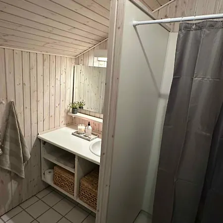 Cozy In A Scenic Natural Setting *